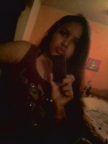 A girl who falls in love very easily and then suffer!Only if it eludes.