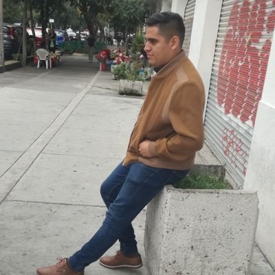 Escuchar buena música, y apasionado a mi carrera
