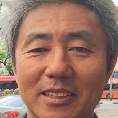 苔玉の講師をしています、島田幸広です6月に苔玉の教室を開講する予定です皆さんよろしくお願いします。