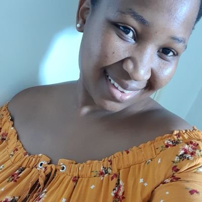 MaphutikeHeaven's profile picture. Ig@maphuti_legodimo
-Ngwanyana moPedi(I'm a village girl😊😊)