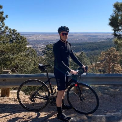 arthur09085042's profile picture. 