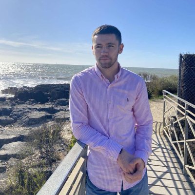 MerojeGRN's profile picture. 21y - French boy - student "iOS developper"