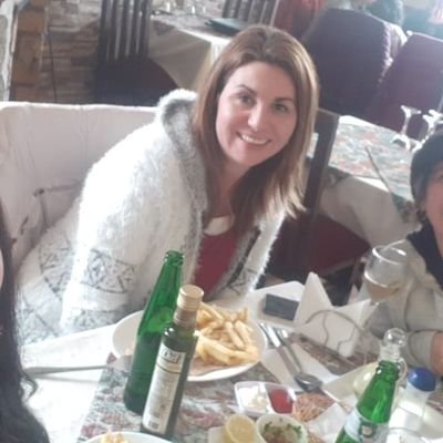 CristyMalonso's profile picture. Soy una Doglover y catlover. orgullosa que me digan izquierdista, comunacha,allendista por qué estoy en el lado correcto de la historia.