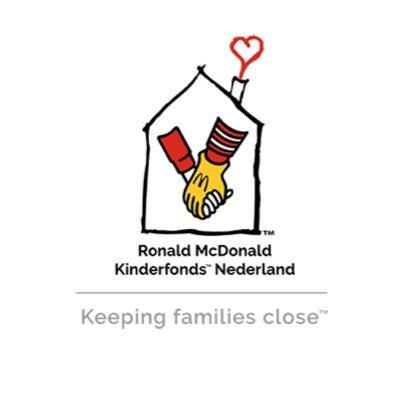 Zieke kinderen voelen zich beter als hun ouders dichtbij zijn. Daarom zijn er Ronald McDonald Huizen. Dan zijn papa of mama nooit ver weg. #keepingfamiliesclose