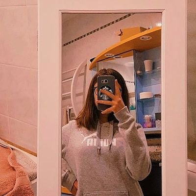 Leabqt4's profile picture. Léa🦋