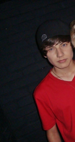 Loucaspelochris's profile picture. Somos loucas pelo chris FC oficializado pelo @Chris_Leao Dona:@_kabricio
ADM :@Ellen_Bournne_
@Karol_pascoal
Follow me, vc não vai se arrepender :D