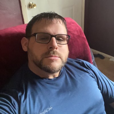 r1sm1c's profile picture. 