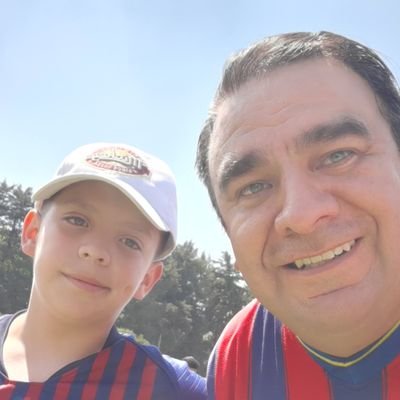 Mercadologo, apasionado del running,Administrador de Salgamos a Correr ,corredor con causa, Papá ,esposo,hermano e hijo.Gerente de Ventas Pefsa #Salgamosacorrer