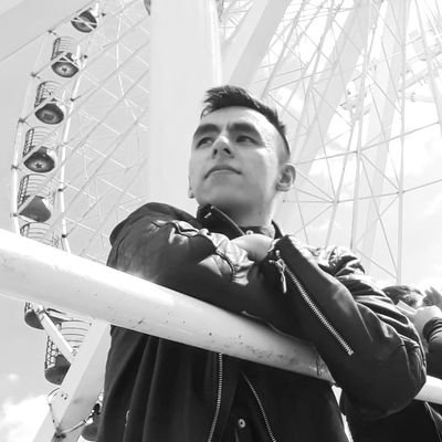 JulianMendezw's profile picture. Software Developer