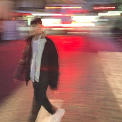 ToshiB75069618's profile picture. Yessir new acc