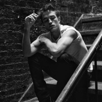 F_ckedUpGrey's profile picture. 