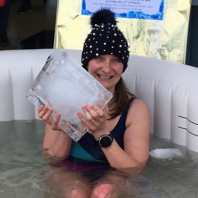 Love all wildlife. Advanced Marine Mammal Medic for BDMLR. Open water (winter/ice) swimmer. Only English Woman to swim an ice kilometre in Antarctica (Feb'20)