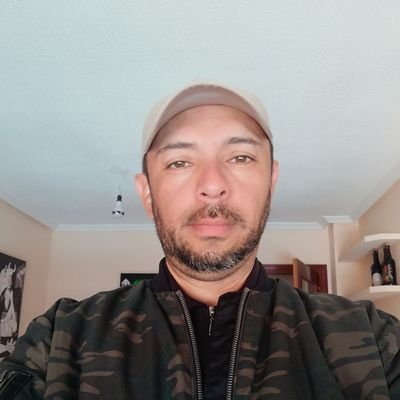 DavidPi75137841's profile picture. Divertido