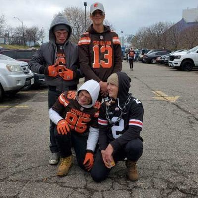 twistedtea23's profile picture. LXIX