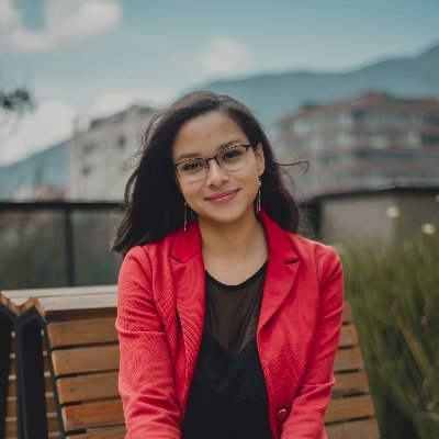 jeniffervaneg's profile picture. Fashion designer and junior front end developer