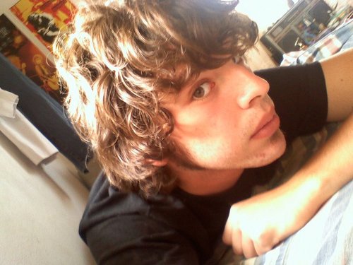 kevcss's profile picture. Meta ton thronón.