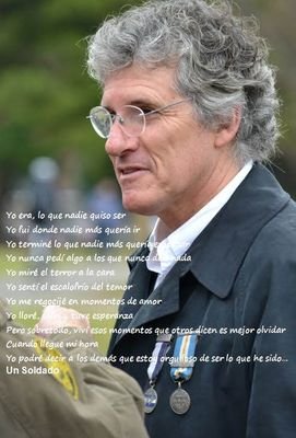Ingeniero Agrónomo (UBA).  Ex Director de Desarrollo Rural  de la Pcia. de Bs. As. Padre de tres hijos. Veterano de Malvinas e hincha de Boca.