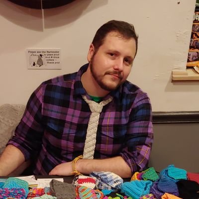 hi there I'm Alex and once every three months I remember that Twitter exists. https://t.co/0TuOZld1td