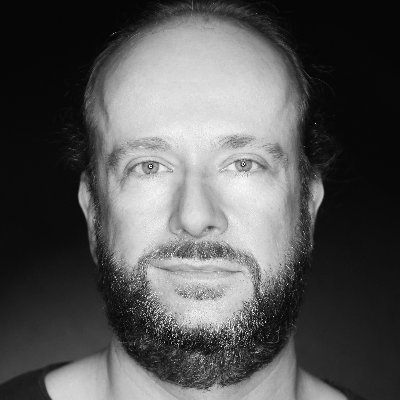 trained psychologist, lecturer (media psychology, data science, future studies), author, researcher & innovator (fem:help, https://t.co/mWGlbGpcm7,...).