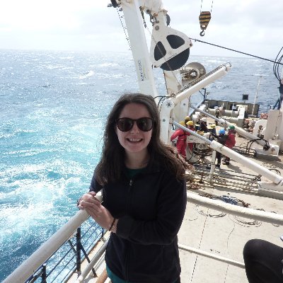 Postdoctoral Researcher (MSCA SEAS Fellow) @uib @uibgeo clumped isotopes from marine shells 🐚 for seasonality & 🌊temperatures. Loves dogs, running and baking