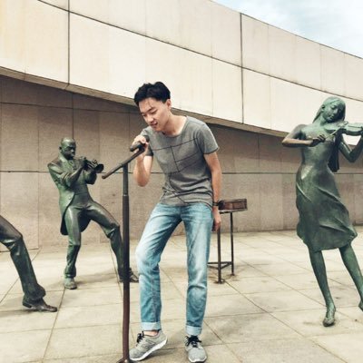 QiQiisJohn's profile picture. 