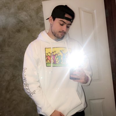 davidkholyavka's profile picture. difficult roads often lead to beautiful destinations 🙏🏻