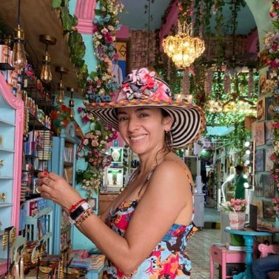 Periodista. Facturamos por hacer lo que amamos. Instagram: @jennygameza https://t.co/4NHNG5TkJ1