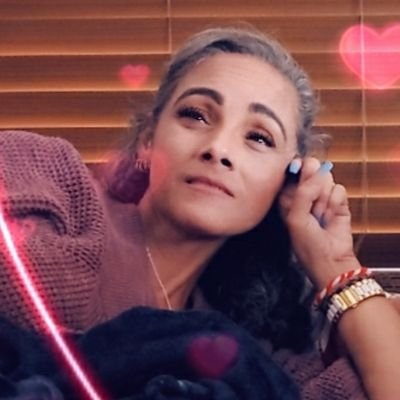 🙏🏼 Currently recovering from Leukemia. 🕊My faith is strong.🦋 My kids and family are my everything.