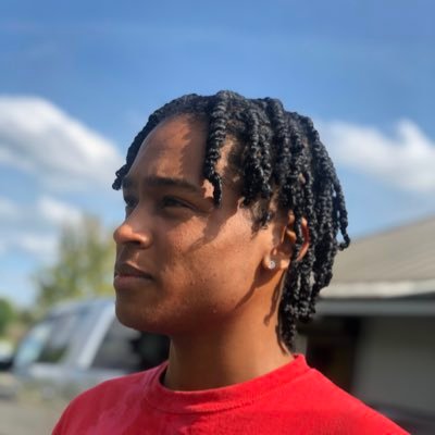 C_pound_her23's profile picture. I think I’m handsome squidward