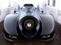 See Leffe Garvin, the Swedish Batman, building a new replica of the 1989 Batmobile. A Bobbo Krull production on the web. POW!