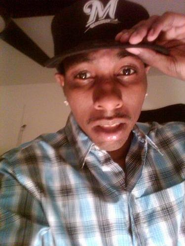Age:22 fuck everything else if it aint money bitch
