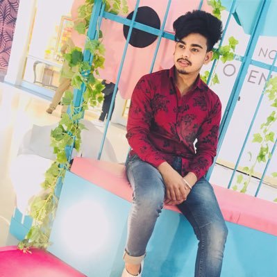 rahul_gymnast's profile picture. 👌ਸਿਰੇ ਦੇ #ਸ਼ਿਕਾਰੀਆਂ ਨੂੰ ਜਾਵਾਂ ਰੋਲਦਾ, 👌ਚਰਚੇ ਚ 😉ਮਿੱਤਰਾਂ ਦਾ ਨਾਂ ਬੋਲਦਾ💪