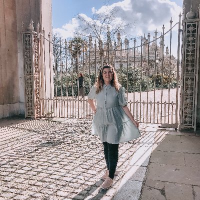 spoonfulofalice's profile picture. 💫body image + anti-diet blogger 💕good food, self love + brighton life in pastel colours 📧 aspoonfulofalice@gmail.com https://t.co/IoJNKOo72P…