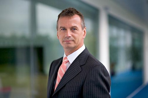 Consultant & Investor. Ex VP Marketing at Microsoft, Oracle, CA, Juniper, CenturyLink. Views/Tweets are my own.