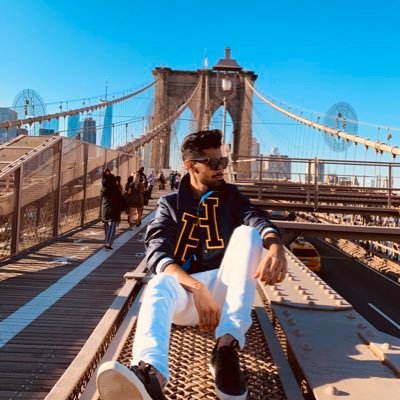 Mickeeyslash's profile picture. 