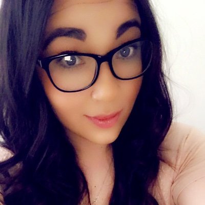 BettinaDosa's profile picture. TRUSS no one swipe left 😂