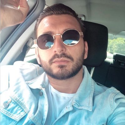 astrit_m's profile picture. 