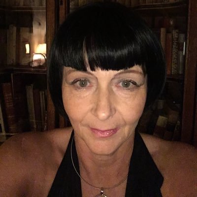 Debbie16999712's profile picture. 