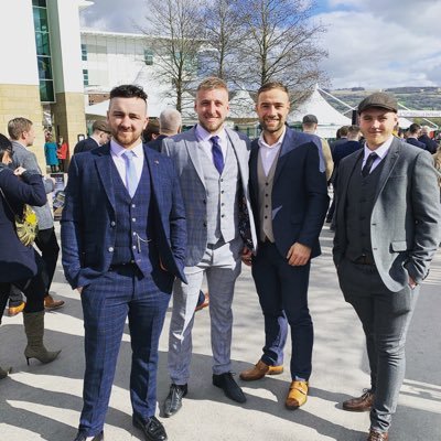 AaronLcfc96's profile picture. Life Is Just One Big Nobble!