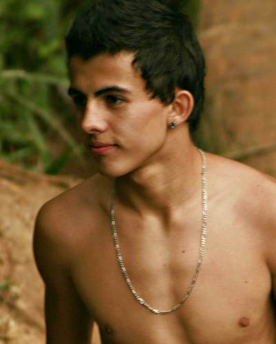 fan clube criado espeicialemnte para o colirio mais lindo e perfeita=inho da ch o @dansilveira10 te amo muito - criado as 20:03  no dia 8 - 02 - 11 i lovedan♥