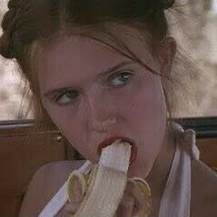 panikeadora's profile picture. Karma is a bitch.