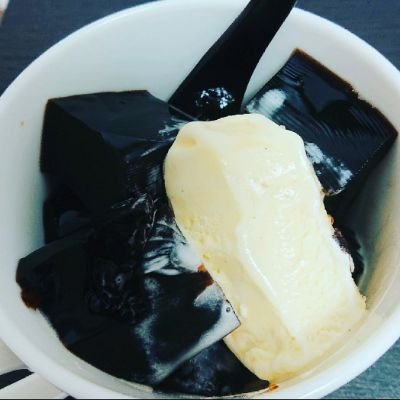 KNKRCx3's profile picture. いつも眠いかもしれない
プクッとふぐのように丸く膨らむきなこもち
毒キノコ的なイントネーションで！