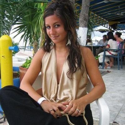 Perfil: Lidia Durand de Francia vive en Zaragoza España
Trabajo: veterinario
Niño; 0 0
Soltera
Ocio; natación, música, cine, deporte
No fumar