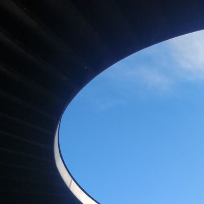 arnobb's profile picture. Thinks.