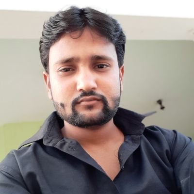 Amarpal36122413's profile picture. comman man