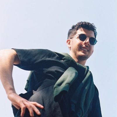 Amateur de fins jeux de mots et de sports | FR/EN