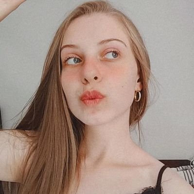 devils roll the dice, angels roll their eyes | @_Zancanella