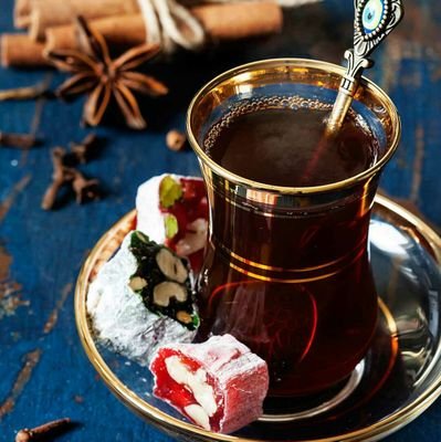 أهلآهلآ باللي منور حسآبي لي الشرف فيك وتفدآك حياتي يسعدك ربي دوم ويزيل الصعابي ونبقى على درب الوفاء لين المماتي