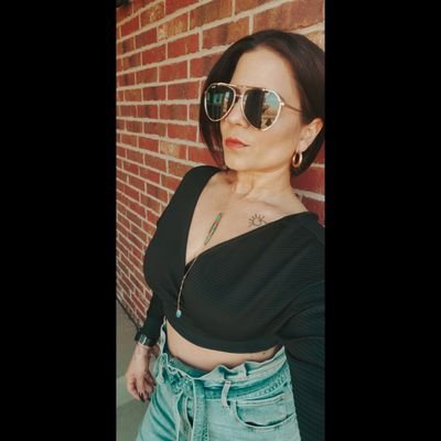 ArleneMSL's profile picture. #100%boricua #grandma #mom #blogger #journalist #entertainment #fashion #beauty #travel #food #YSEI misangrelatina@gmail.com 
Snapchat @mysangrelatina