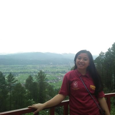 Rosdelita31's profile picture. hi iam her student grace hehe i get her phone now🌚💄